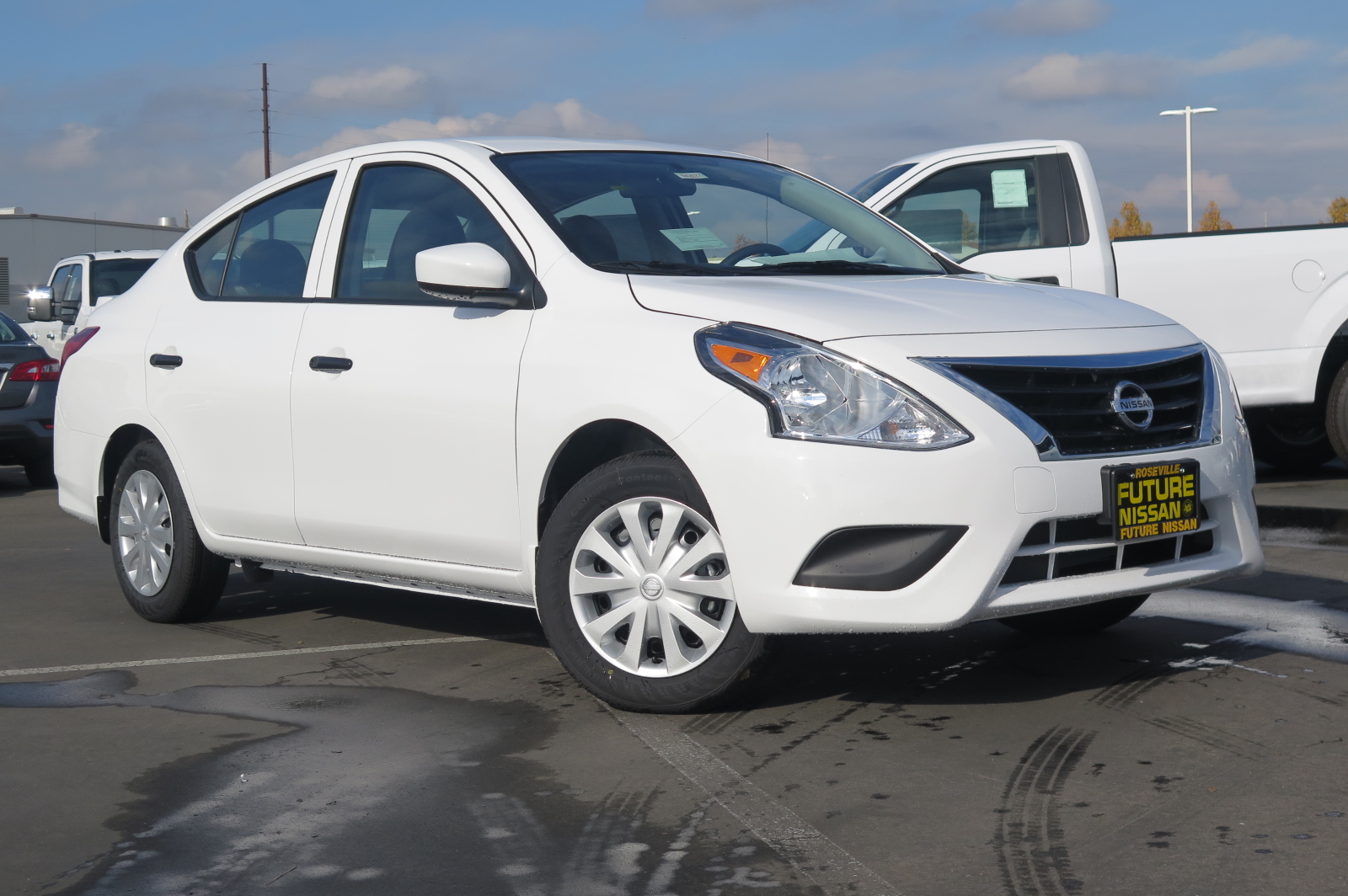 New 2017 Nissan Versa Sedan S Plus 4dr Car In Roseville N42637