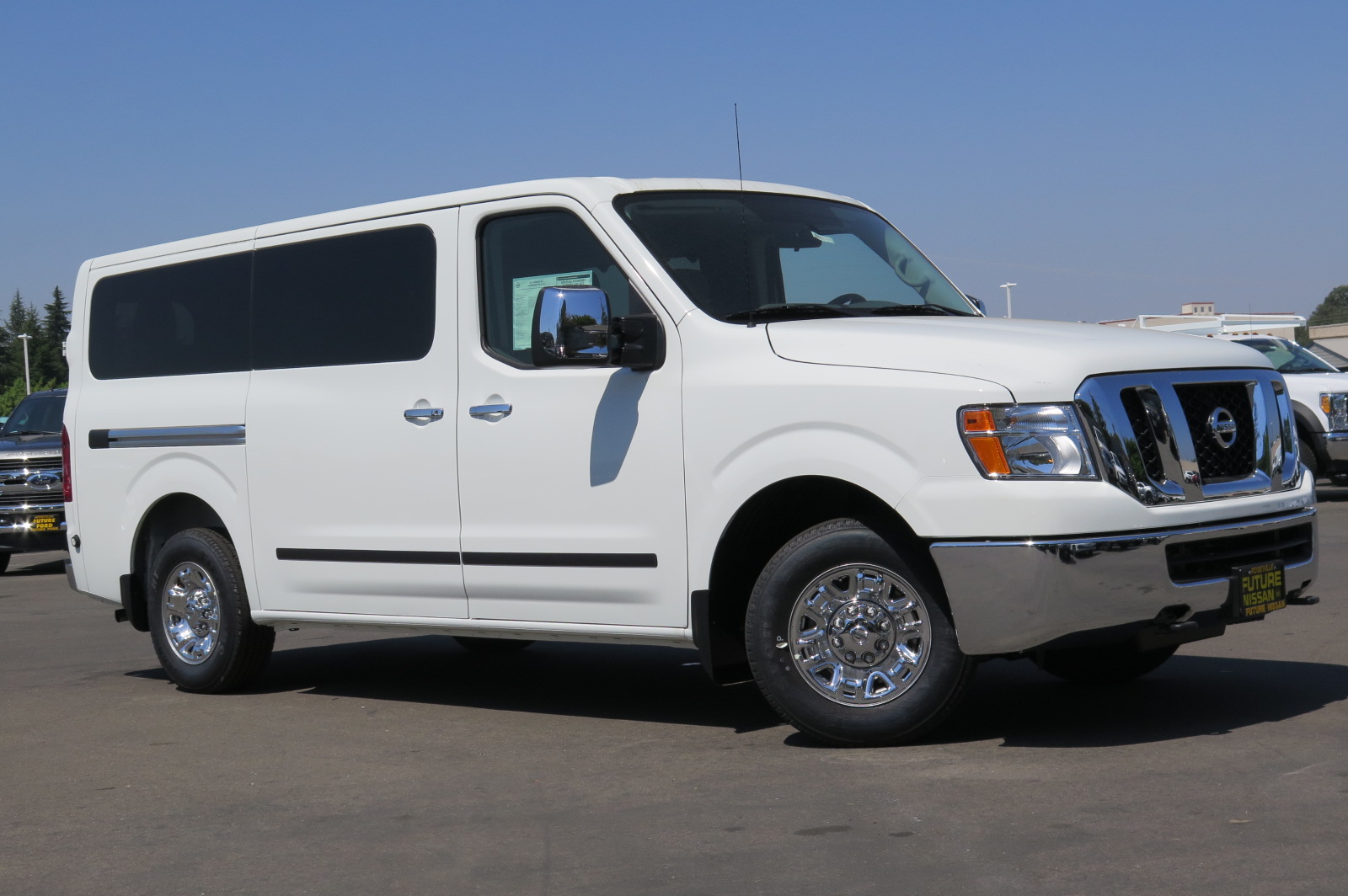 nv nissan passenger van 2015